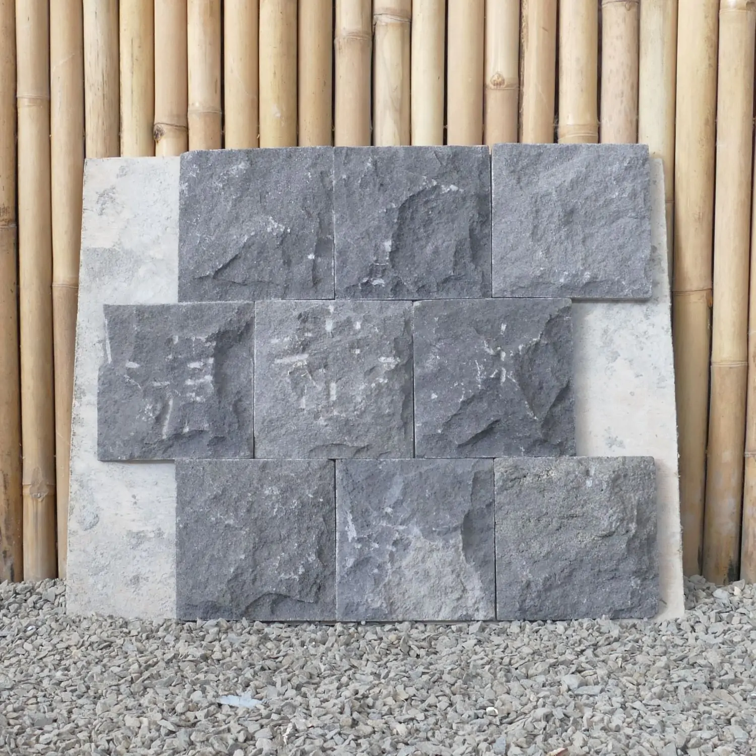  Product image 3 of the product “Black Lava Stone Wall tiles,Quality for export market, Size 20 x 20 cm (0,04m²) Price per 1 m² / 25pcs. ”